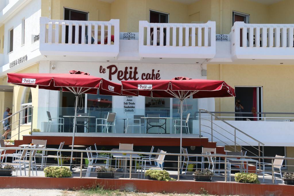 הרסוניסוס Arlen Beach Hotel מראה חיצוני תמונה