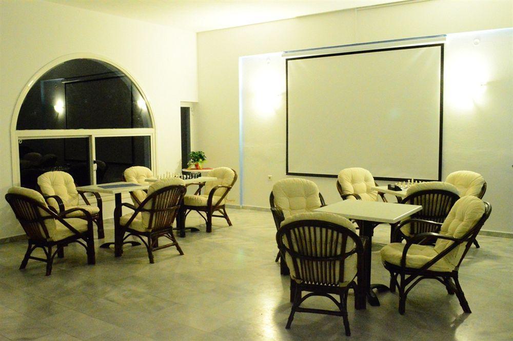 הרסוניסוס Arlen Beach Hotel מראה חיצוני תמונה